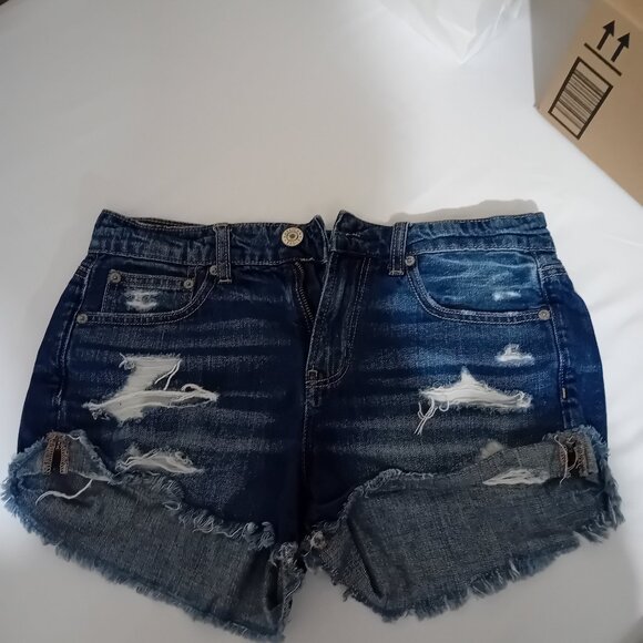 American Eagle Ripped Jean Shorts - Picture 1 of 8